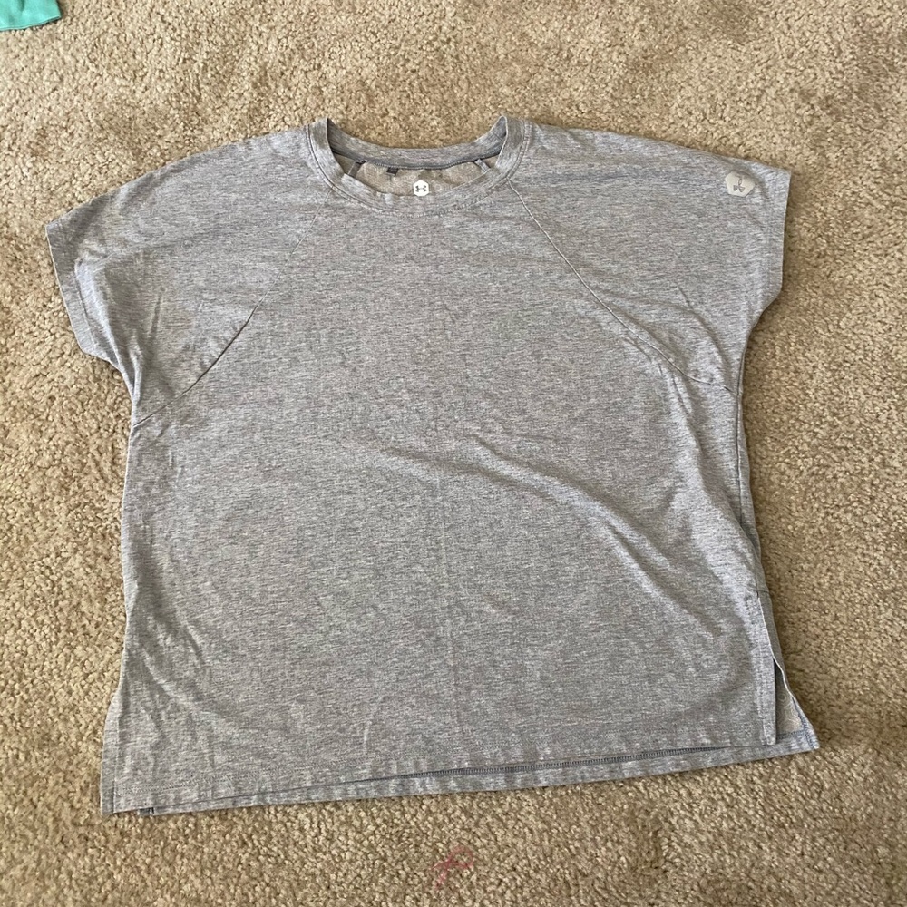 Under armour top